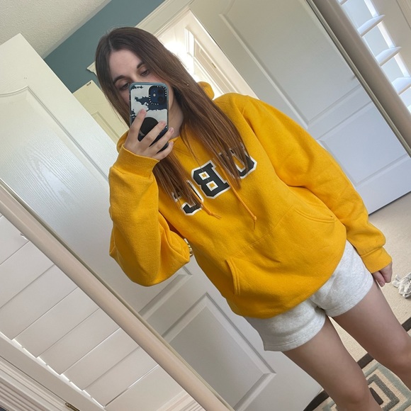 University of British Columbia hoodie - Picture 2 of 7